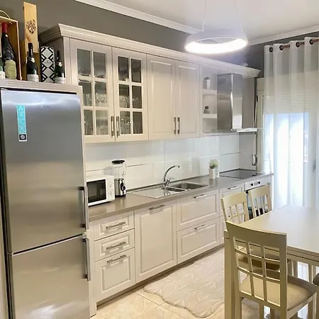 Cozy Chef's Apartment