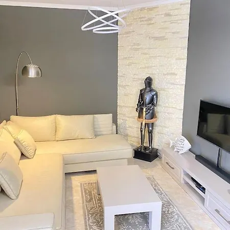 Cozy Chef's Shkoder