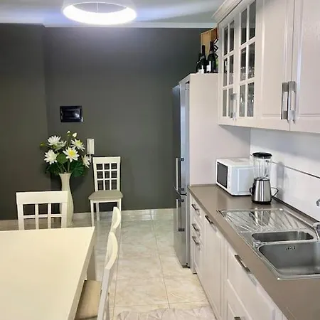 Cozy Chef's Apartment *